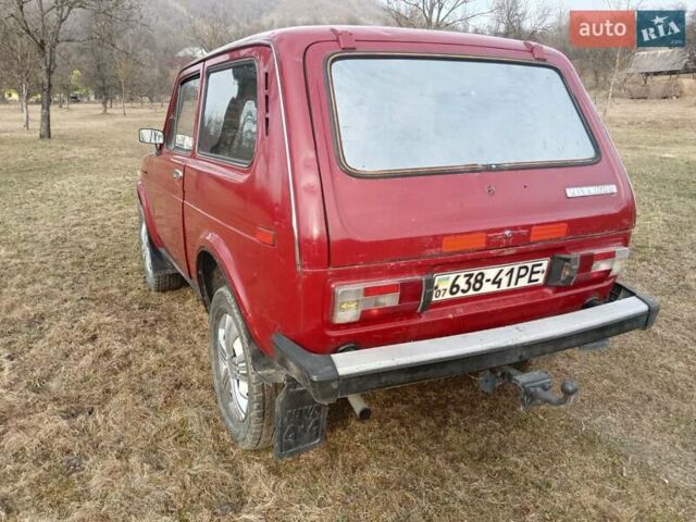 Червоний ВАЗ 2121 Нива, об'ємом двигуна 1.6 л та пробігом 86 тис. км за 2000 $, фото 9 на Automoto.ua