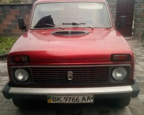 Красный ВАЗ 2121 Нива, объемом двигателя 1.57 л и пробегом 2 тыс. км за 2200 $, фото 4 на Automoto.ua