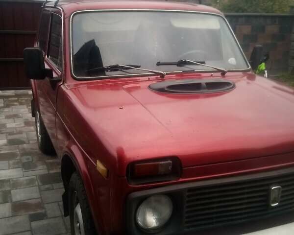 Красный ВАЗ 2121 Нива, объемом двигателя 1.57 л и пробегом 2 тыс. км за 2200 $, фото 3 на Automoto.ua