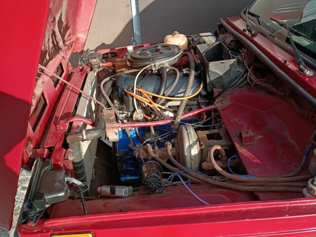 Красный ВАЗ 2121 Нива, объемом двигателя 0.17 л и пробегом 200 тыс. км за 2700 $, фото 4 на Automoto.ua