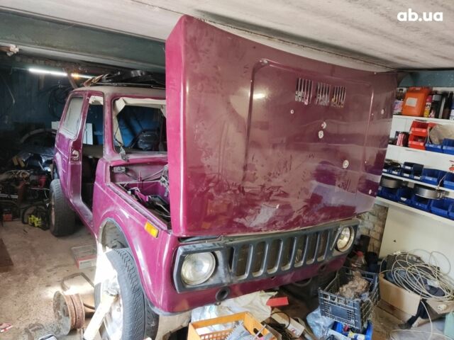 Красный ВАЗ 2121 Нива, объемом двигателя 0 л и пробегом 62 тыс. км за 1600 $, фото 3 на Automoto.ua