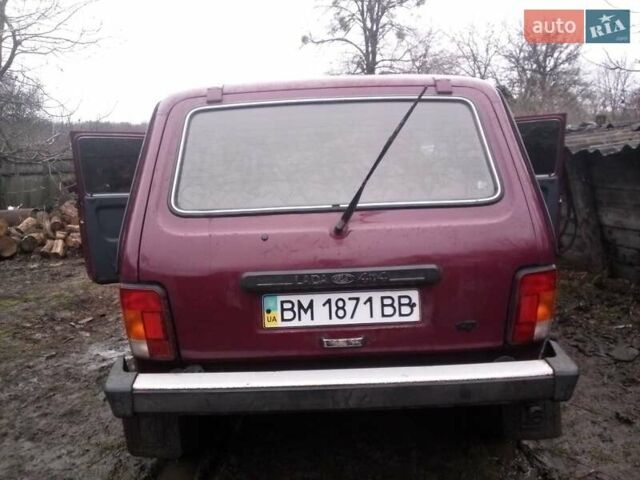 Красный ВАЗ 2121 Нива, объемом двигателя 1.7 л и пробегом 100 тыс. км за 4550 $, фото 1 на Automoto.ua