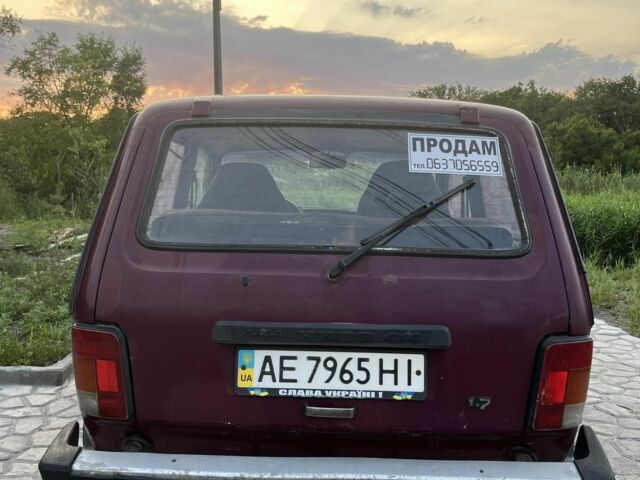 Красный ВАЗ 2121, объемом двигателя 0 л и пробегом 300 тыс. км за 88000 $, фото 1 на Automoto.ua