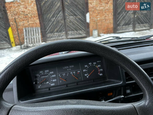 Червоний ВАЗ 2121 Нива, об'ємом двигуна 1.7 л та пробігом 56 тис. км за 4400 $, фото 8 на Automoto.ua