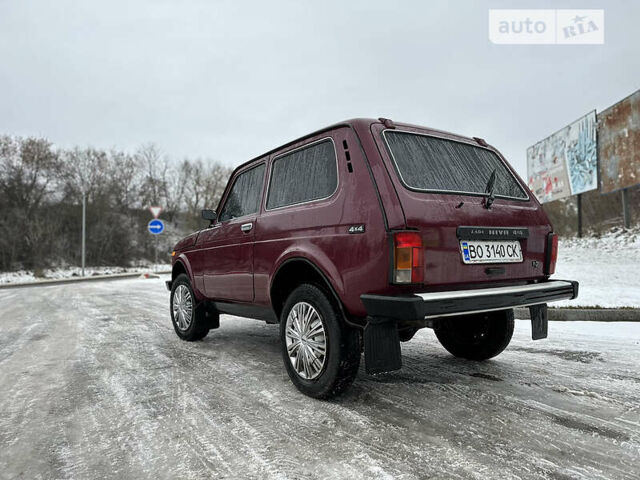 Красный ВАЗ 2121 Нива, объемом двигателя 1.7 л и пробегом 56 тыс. км за 5200 $, фото 4 на Automoto.ua