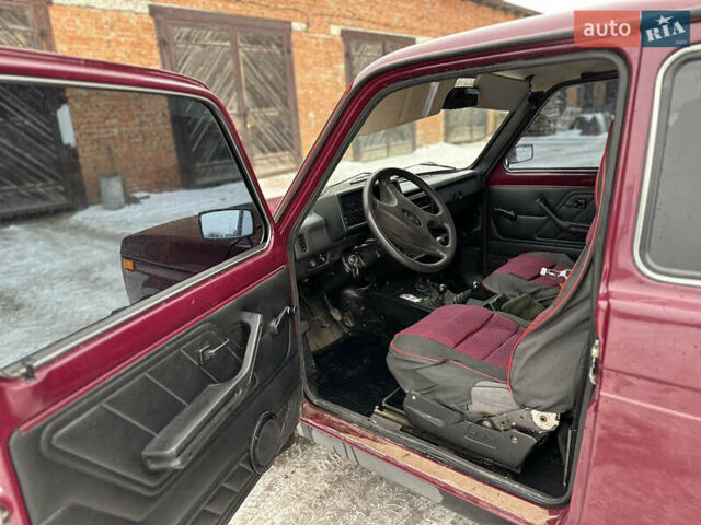 Червоний ВАЗ 2121 Нива, об'ємом двигуна 1.7 л та пробігом 56 тис. км за 4400 $, фото 7 на Automoto.ua