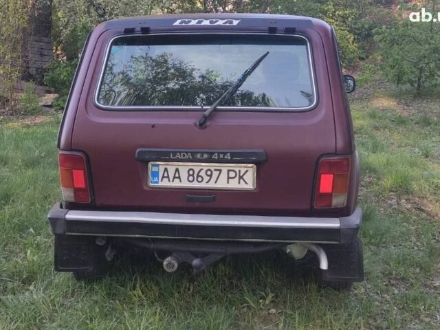 Червоний ВАЗ 2121 Нива, об'ємом двигуна 1.7 л та пробігом 185 тис. км за 3900 $, фото 6 на Automoto.ua