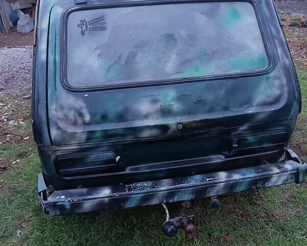 ВАЗ 2121 Нива, объемом двигателя 1.6 л и пробегом 170 тыс. км за 1300 $, фото 8 на Automoto.ua