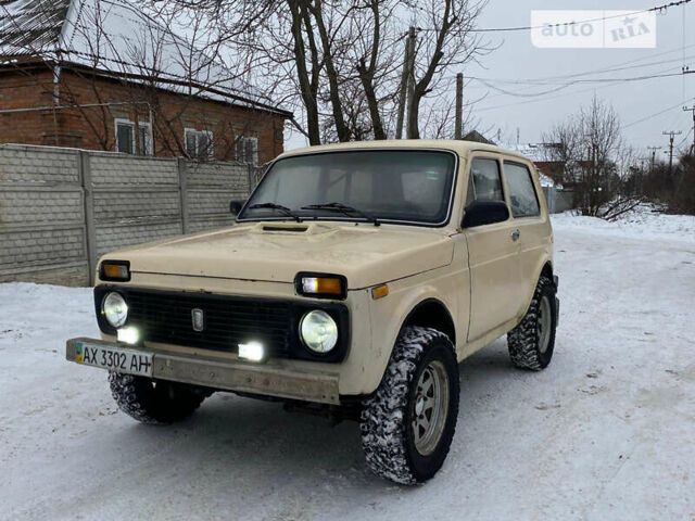 ВАЗ 2121 Нива, объемом двигателя 1.6 л и пробегом 65 тыс. км за 2400 $, фото 1 на Automoto.ua