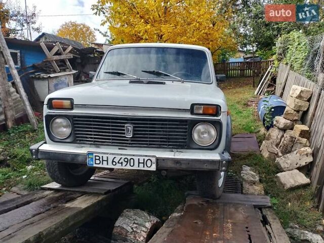 ВАЗ 2121 Нива, объемом двигателя 1.6 л и пробегом 70 тыс. км за 1300 $, фото 11 на Automoto.ua