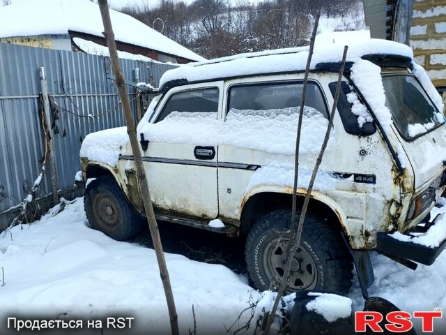 ВАЗ 2121 Нива, об'ємом двигуна 1.6 л та пробігом 100 тис. км за 900 $, фото 1 на Automoto.ua