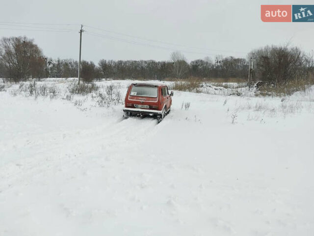 ВАЗ 2121 Нива, объемом двигателя 1.6 л и пробегом 300 тыс. км за 2200 $, фото 2 на Automoto.ua