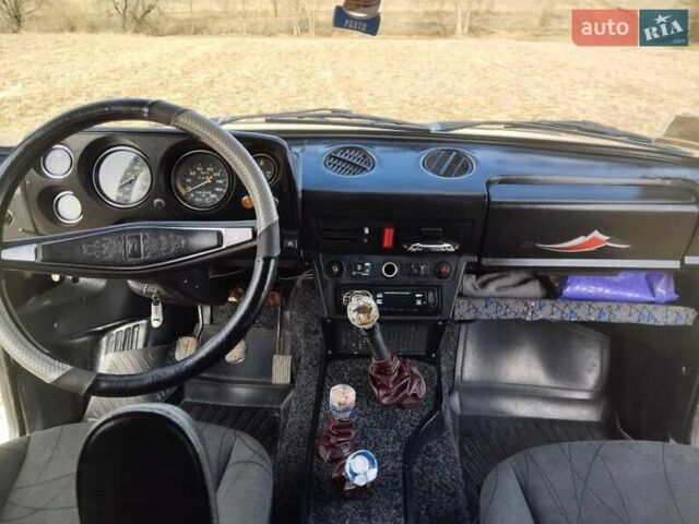 ВАЗ 2121 Нива, объемом двигателя 1.6 л и пробегом 220 тыс. км за 2300 $, фото 9 на Automoto.ua