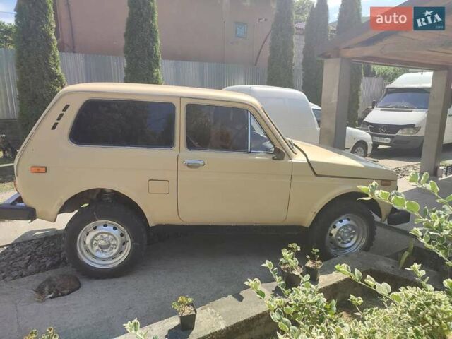 Желтый ВАЗ 2121 Нива, объемом двигателя 0 л и пробегом 225 тыс. км за 2000 $, фото 1 на Automoto.ua
