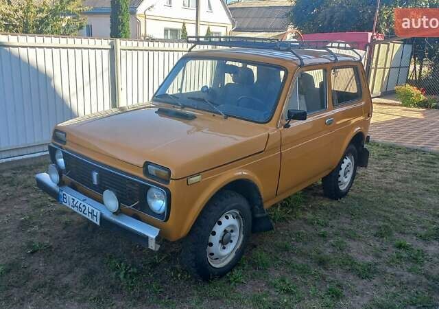 Жовтий ВАЗ 2121 Нива, об'ємом двигуна 1.57 л та пробігом 45 тис. км за 2850 $, фото 8 на Automoto.ua