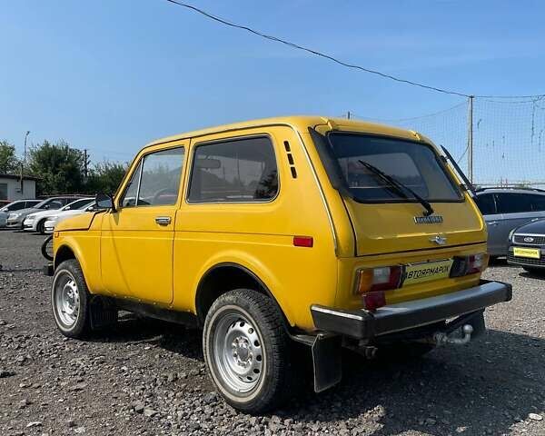 Желтый ВАЗ 2121 Нива, объемом двигателя 1.6 л и пробегом 40 тыс. км за 2290 $, фото 5 на Automoto.ua