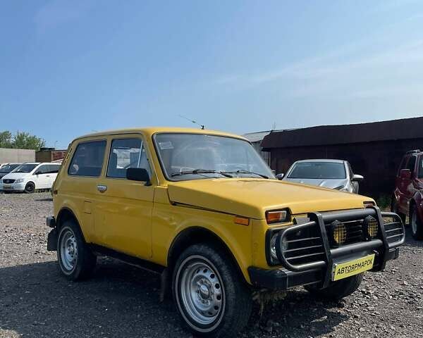 Желтый ВАЗ 2121 Нива, объемом двигателя 1.6 л и пробегом 40 тыс. км за 2290 $, фото 2 на Automoto.ua