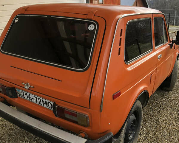 Желтый ВАЗ 2121 Нива, объемом двигателя 1.6 л и пробегом 200 тыс. км за 1650 $, фото 5 на Automoto.ua