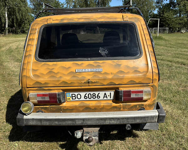 Желтый ВАЗ 2121 Нива, объемом двигателя 1.6 л и пробегом 75 тыс. км за 2000 $, фото 1 на Automoto.ua