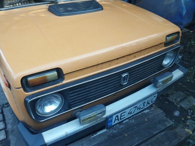 Желтый ВАЗ 2121 Нива, объемом двигателя 1.6 л и пробегом 75 тыс. км за 2500 $, фото 4 на Automoto.ua