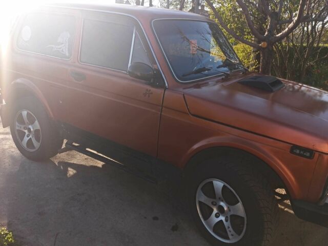 Желтый ВАЗ 2121, объемом двигателя 0 л и пробегом 39 тыс. км за 2800 $, фото 9 на Automoto.ua