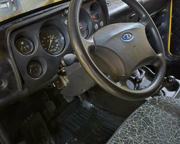 Жовтий ВАЗ 2121 Нива, об'ємом двигуна 1.6 л та пробігом 50 тис. км за 3600 $, фото 1 на Automoto.ua