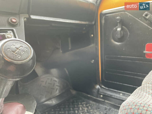 Жовтий ВАЗ 2121 Нива, об'ємом двигуна 1.6 л та пробігом 90 тис. км за 2650 $, фото 18 на Automoto.ua