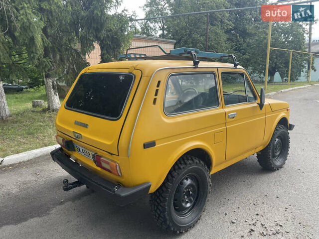 Желтый ВАЗ 2121 Нива, объемом двигателя 1.6 л и пробегом 150 тыс. км за 2850 $, фото 3 на Automoto.ua