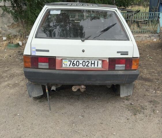 Желтый ВАЗ 2121, объемом двигателя 0 л и пробегом 200 тыс. км за 70000 $, фото 5 на Automoto.ua