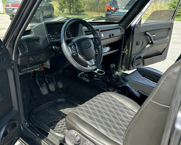 Серый ВАЗ 2121 Нива, объемом двигателя 1.57 л и пробегом 16 тыс. км за 6400 $, фото 7 на Automoto.ua