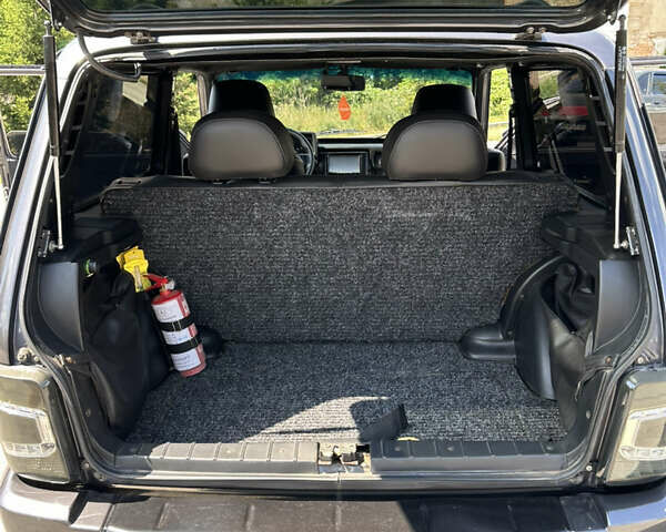 Серый ВАЗ 2121 Нива, объемом двигателя 1.57 л и пробегом 16 тыс. км за 6400 $, фото 10 на Automoto.ua