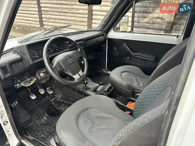 Сірий ВАЗ 2121 Нива, об'ємом двигуна 1.7 л та пробігом 100 тис. км за 2450 $, фото 12 на Automoto.ua