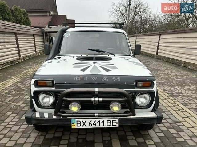 Сірий ВАЗ 2121 Нива, об'ємом двигуна 1.7 л та пробігом 100 тис. км за 2450 $, фото 2 на Automoto.ua