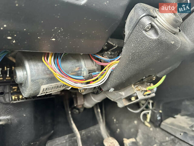 Сірий ВАЗ 2121 Нива, об'ємом двигуна 1.7 л та пробігом 100 тис. км за 2450 $, фото 11 на Automoto.ua