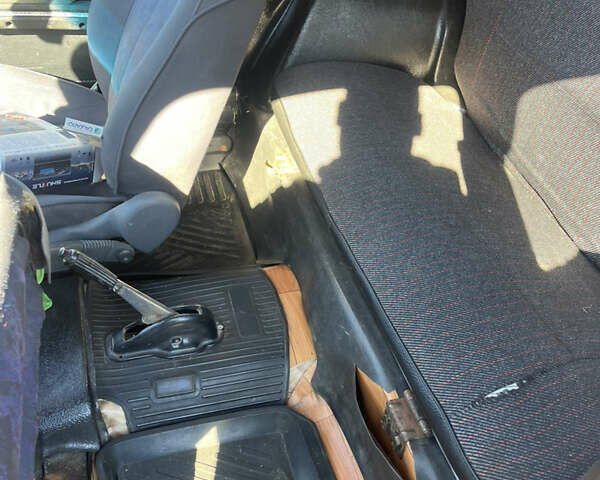 Синий ВАЗ 2121 Нива, объемом двигателя 1.6 л и пробегом 70 тыс. км за 2250 $, фото 10 на Automoto.ua