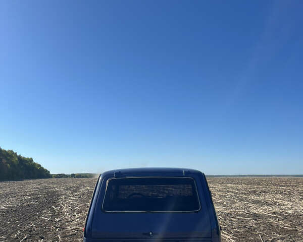 Синий ВАЗ 2121 Нива, объемом двигателя 1.6 л и пробегом 70 тыс. км за 2250 $, фото 5 на Automoto.ua