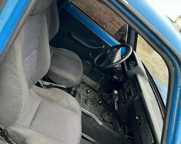 Синий ВАЗ 2121 Нива, объемом двигателя 1.57 л и пробегом 75 тыс. км за 1800 $, фото 8 на Automoto.ua