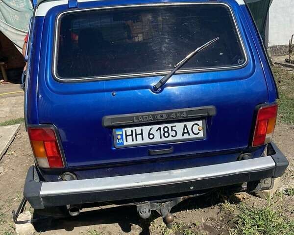 Синий ВАЗ 2121 Нива, объемом двигателя 1.6 л и пробегом 170 тыс. км за 2000 $, фото 1 на Automoto.ua