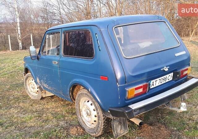 Синий ВАЗ 2121 Нива, объемом двигателя 1.6 л и пробегом 250 тыс. км за 2300 $, фото 5 на Automoto.ua