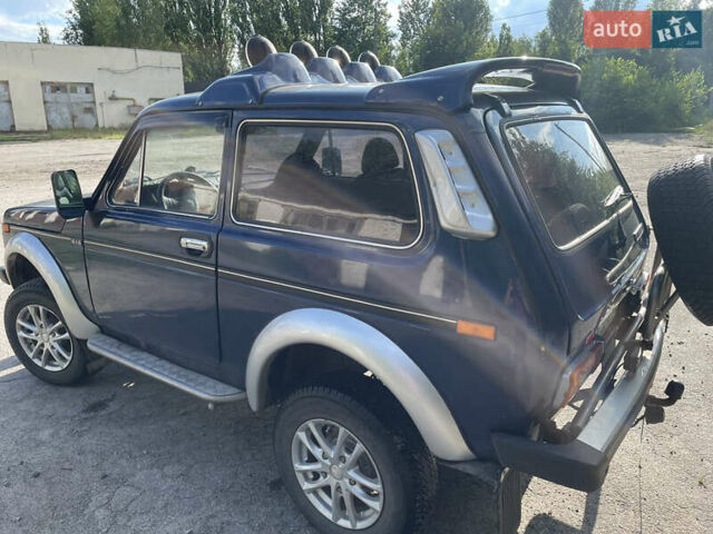 Синий ВАЗ 2121 Нива, объемом двигателя 1.69 л и пробегом 100 тыс. км за 2500 $, фото 11 на Automoto.ua