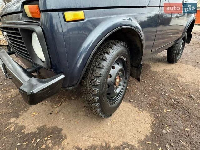 Синий ВАЗ 2121 Нива, объемом двигателя 1.57 л и пробегом 100 тыс. км за 1999 $, фото 1 на Automoto.ua