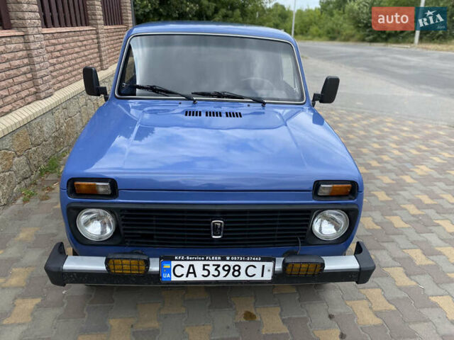 Синий ВАЗ 2121 Нива, объемом двигателя 1.57 л и пробегом 90 тыс. км за 2650 $, фото 1 на Automoto.ua