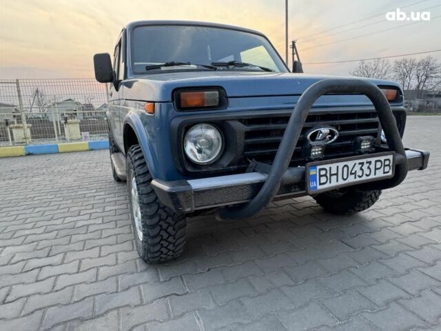 Синий ВАЗ 2121 Нива, объемом двигателя 1.7 л и пробегом 150 тыс. км за 3990 $, фото 11 на Automoto.ua