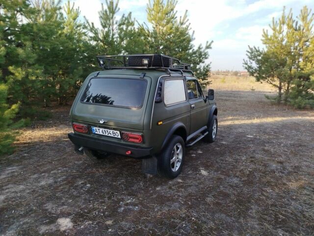 Зеленый ВАЗ 2121, объемом двигателя 1.6 л и пробегом 2 тыс. км за 2999 $, фото 3 на Automoto.ua