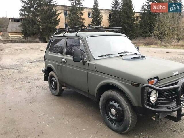Зеленый ВАЗ 2121 Нива, объемом двигателя 1.6 л и пробегом 140 тыс. км за 3600 $, фото 4 на Automoto.ua
