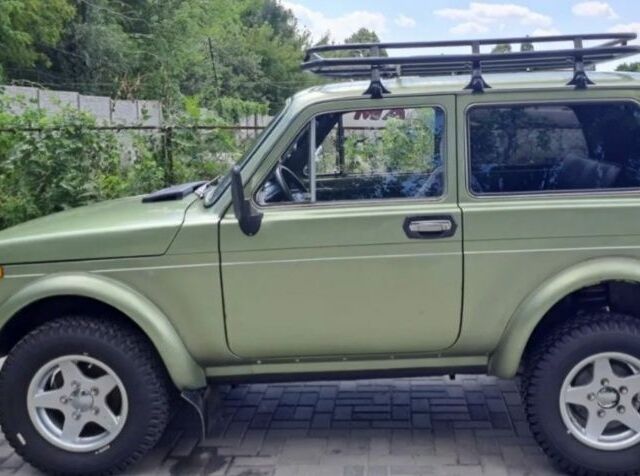 Зелений ВАЗ 2121, об'ємом двигуна 1.6 л та пробігом 150 тис. км за 3000 $, фото 23 на Automoto.ua
