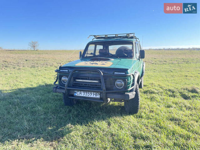 Зеленый ВАЗ 2121 Нива, объемом двигателя 1.9 л и пробегом 48 тыс. км за 4700 $, фото 2 на Automoto.ua