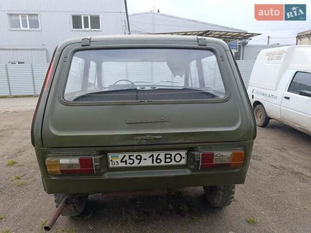 Зеленый ВАЗ 2121 Нива, объемом двигателя 1.6 л и пробегом 312 тыс. км за 850 $, фото 4 на Automoto.ua