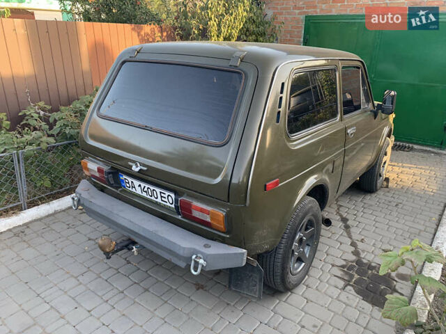 Зеленый ВАЗ 2121 Нива, объемом двигателя 1.6 л и пробегом 85 тыс. км за 2600 $, фото 1 на Automoto.ua