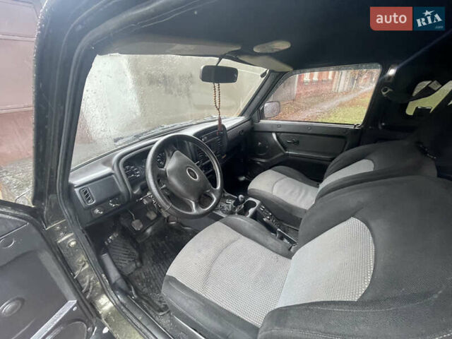 Зеленый ВАЗ 2121 Нива, объемом двигателя 1.57 л и пробегом 35 тыс. км за 3700 $, фото 6 на Automoto.ua